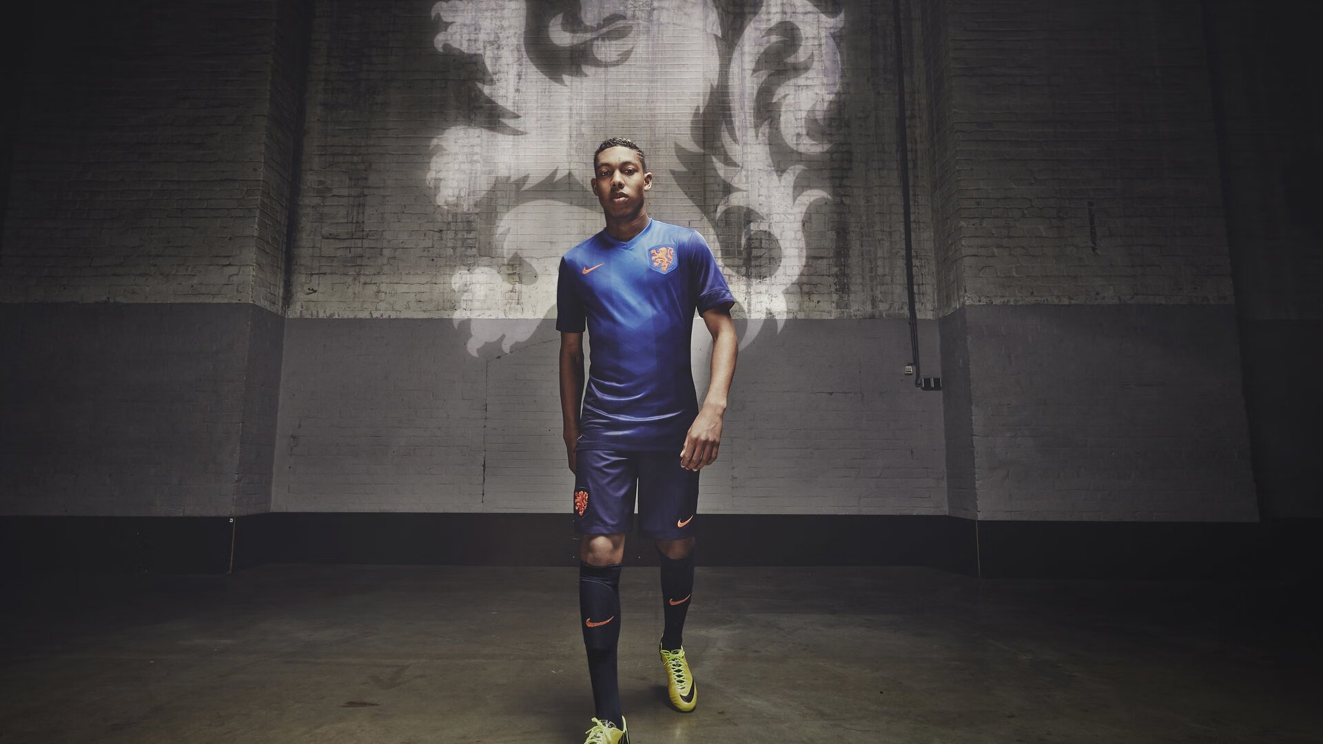 英超争冠白热化,曼城、阿森纳、利物浦三强鼎立,末轮悬念迭起